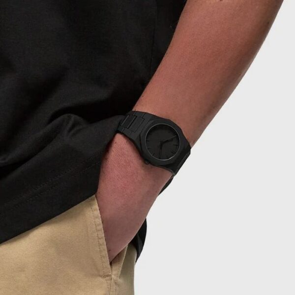 Black Arabic Aura Carbon Fiver Fashionable watch For Men - Image 3